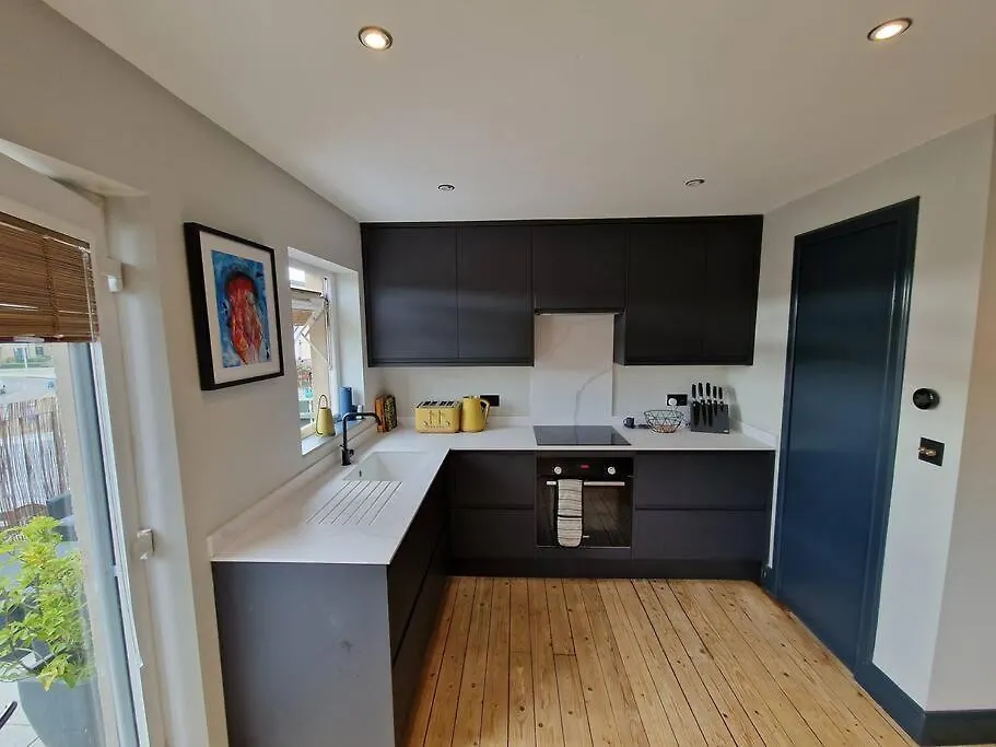 Beach Front Apartment Edinburgh